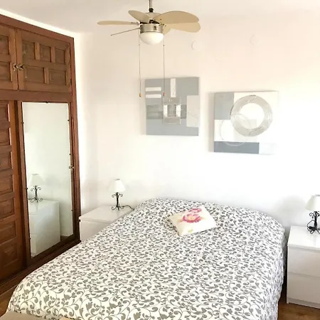 Studio In Torremolinos, With Wonderful Sea View, Pool Access, Furnished Balco... Appartamento Torremolinos